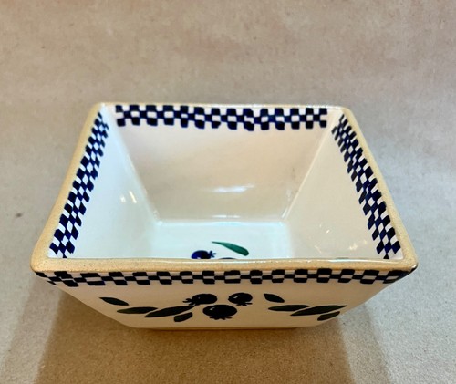 Rare square bowl nicholas - rare, "nicholas